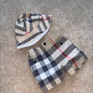 Burberry infant short & hat